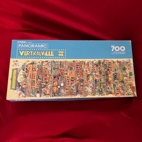 1986 VINTAGE SPRINGBOK VERTICALVILLE II PANORAMIC SERIES 700 PIECE JIGSAW PUZZLE - Picture 1 of 9